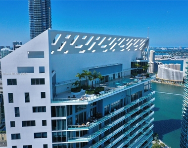 1300 Brickell Bay Dr - Photo Thumbnail 1