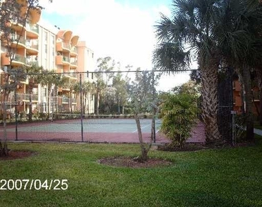 9360 Fontainebleau Blvd - Photo Thumbnail 6