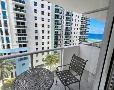 9195 Collins Ave - Photo Thumbnail 0