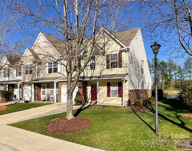 217 Arlington Downs Boulevard - Photo Thumbnail 40