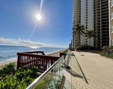 5440 N Ocean Drive - Photo Thumbnail 0