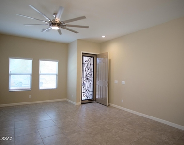 3462 W Ringtail Den Way - Photo Thumbnail 4