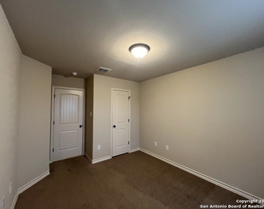 6950 Lakeview Dr - Photo Thumbnail 21