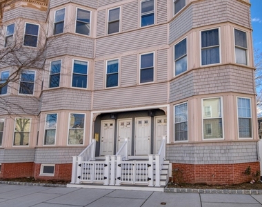 256 Hampshire St - Photo Thumbnail 27