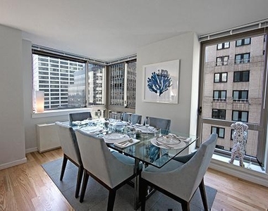 2 Gold Street - Photo Thumbnail 1