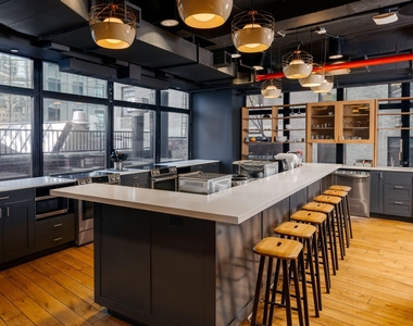 110 Wall Street - Photo Thumbnail 7