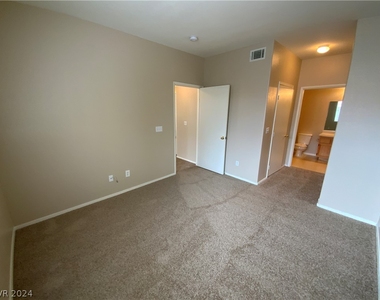 9050 W Warm Springs Road - Photo Thumbnail 17