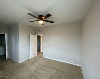 9726 Canyon Landing Avenue - Photo Thumbnail 7