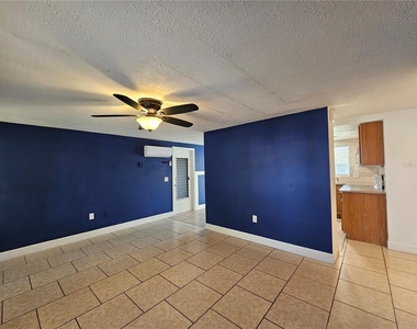 9210 Pegasus Avenue - Photo Thumbnail 5