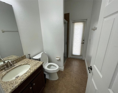 685 Holly Springs Terrace - Photo Thumbnail 10