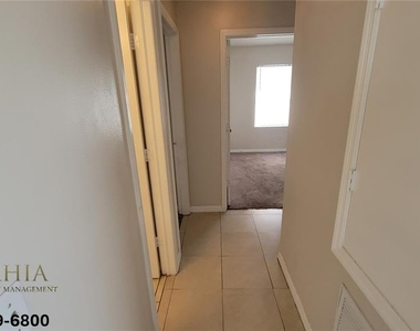 1715 Brandon Trace Avenue - Photo Thumbnail 10