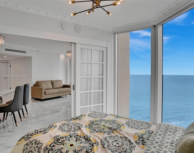 16699 Collins Ave - Photo Thumbnail 11