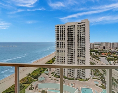 16699 Collins Ave - Photo Thumbnail 24