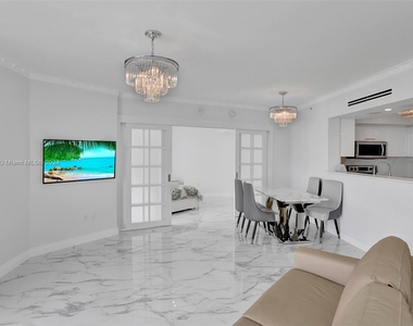 16699 Collins Ave - Photo Thumbnail 7