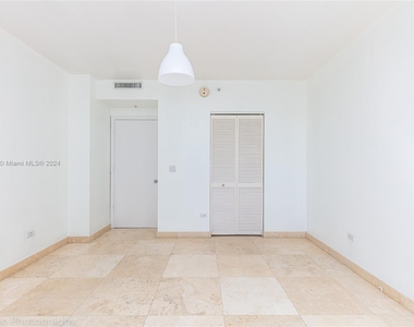 848 Brickell Key Dr - Photo Thumbnail 45