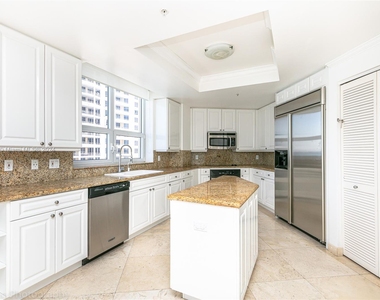 848 Brickell Key Dr - Photo Thumbnail 28