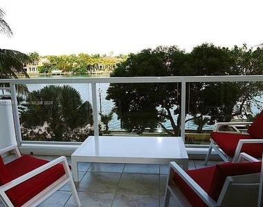 5600 Collins Ave - Photo Thumbnail 0