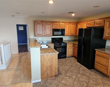 6329 Yampa River Way - Photo Thumbnail 7