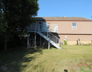 1431 Chenille Way - Photo Thumbnail 15