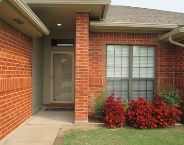 3704 Shannon Drive - Photo Thumbnail 1