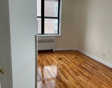 4385 Vireo Ave - Photo Thumbnail 8