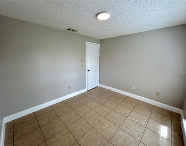 5803 Silver Moon Avenue - Photo Thumbnail 17