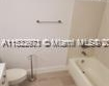 3777 Alcantara Ave - Photo Thumbnail 19