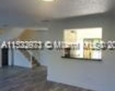 3777 Alcantara Ave - Photo Thumbnail 7