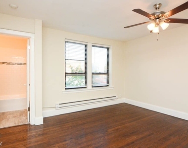 3345 N. Marshfield, Unit 502-b - Photo Thumbnail 10