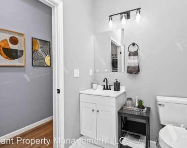 2143 East Cherry Street - Photo Thumbnail 10