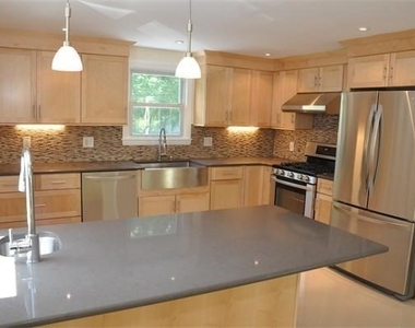 11 Rockland Pl - Photo Thumbnail 0