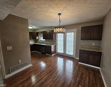 1275 Somerset Way - Photo Thumbnail 2