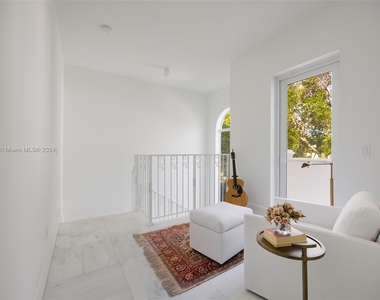 2760 Brickell Ct - Photo Thumbnail 12