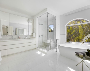 2760 Brickell Ct - Photo Thumbnail 15