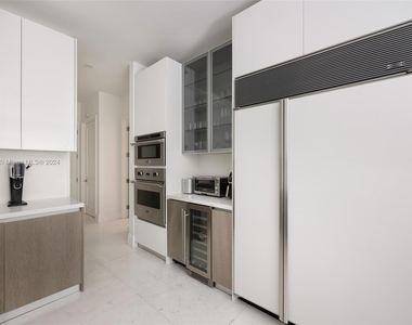 2760 Brickell Ct - Photo Thumbnail 8