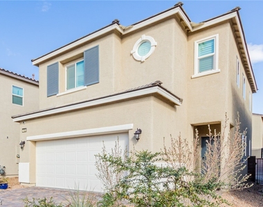 1122 W Cactus Needle Avenue - Photo Thumbnail 5