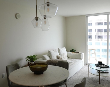 2101 Brickell Avenue - Photo Thumbnail 11