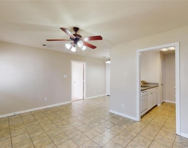 1141 Oney Hervey Drive - Photo Thumbnail 4