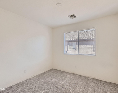 1505 E Sunland Avenue - Photo Thumbnail 13