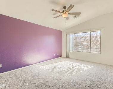 1505 E Sunland Avenue - Photo Thumbnail 8