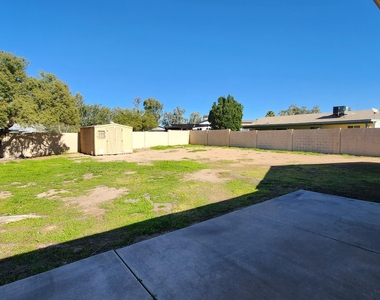 106 E Duke Drive - Photo Thumbnail 18