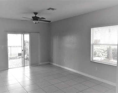 22424 Sw 89th Path - Photo Thumbnail 3