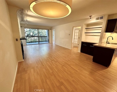 4104 Raintree Circle - Photo Thumbnail 4