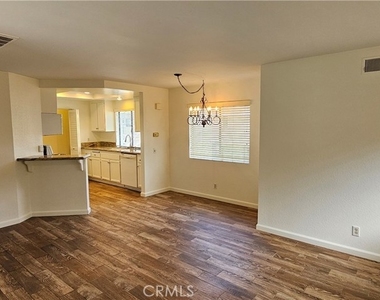 67 Cambria Lane - Photo Thumbnail 4