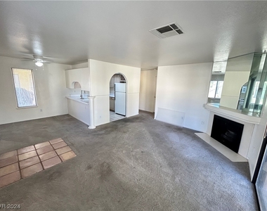 601 Cabrillo Circle - Photo Thumbnail 3