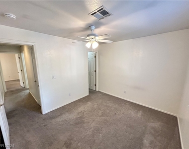 601 Cabrillo Circle - Photo Thumbnail 12