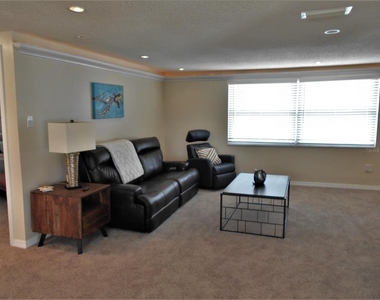 4043 Topsail Trail - Photo Thumbnail 6