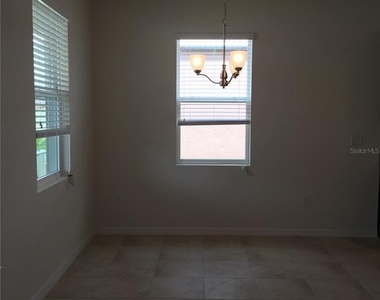 6320 Sunsail Place - Photo Thumbnail 3