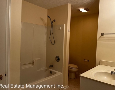 1141 Turtle Creek Dr Unit C - Photo Thumbnail 7