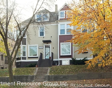 256 Marshall Ave - Photo Thumbnail 7